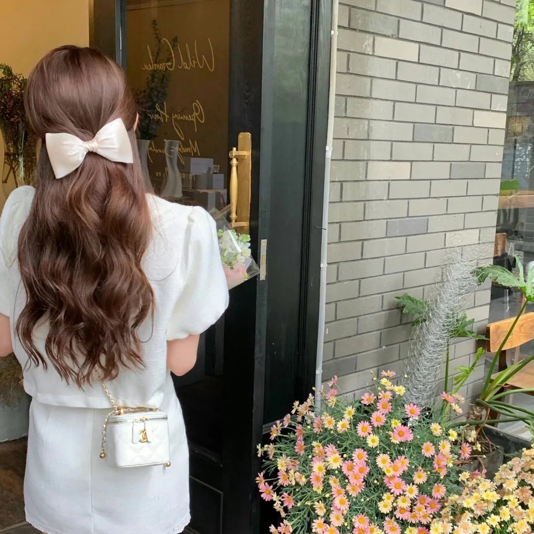 秘河密友海报