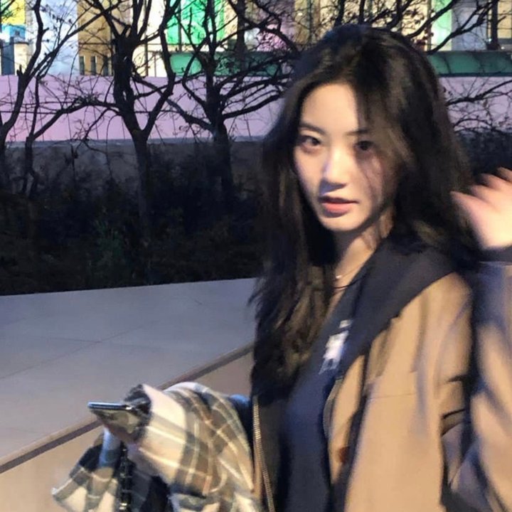 两个我都爱海报